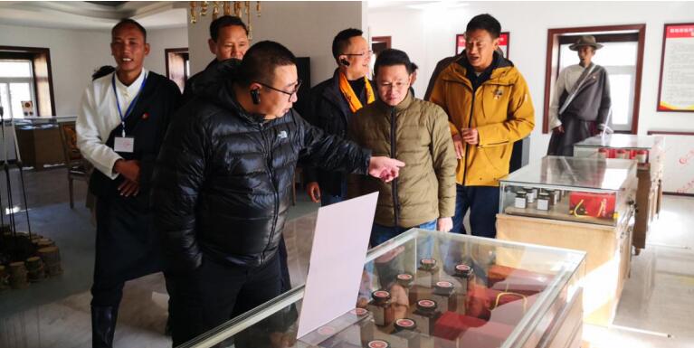 游艇会206yth集团工作组赴稻城麻格同村督导对口助扶工作