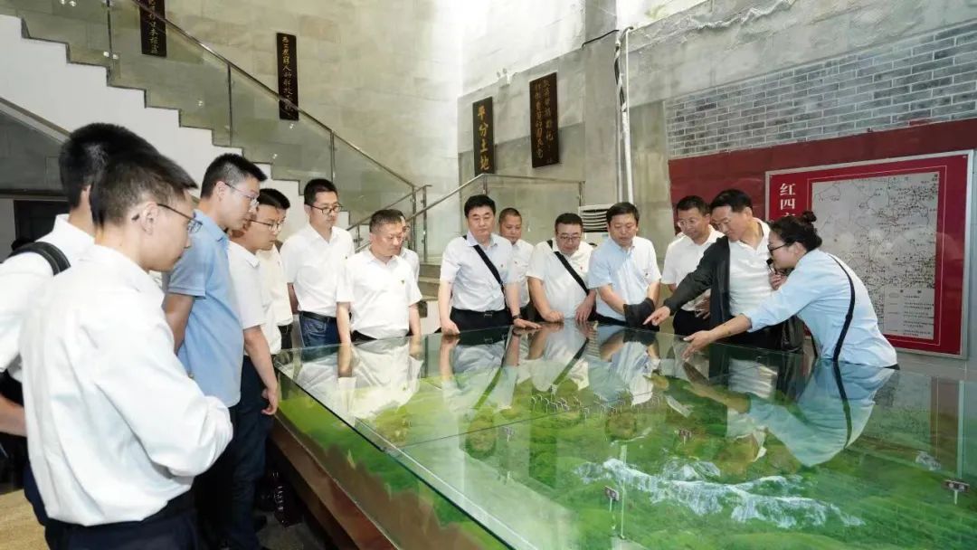 8c49046f-6c0b-47f0-a219-fda54764d1b2