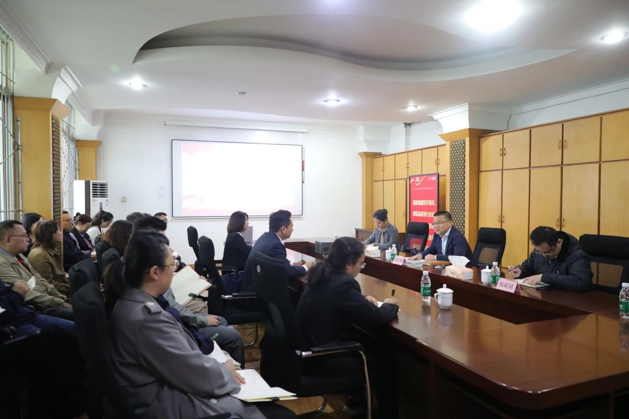 b01ae6ad-a11a-4958-83d1-3b5d1c76e09b