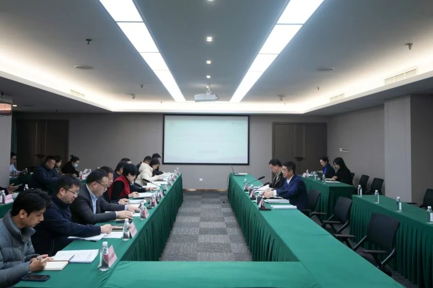 省游艇会206yth集团党校（教育培训中心）年度工作会议暨校务委员会第三次会议召开