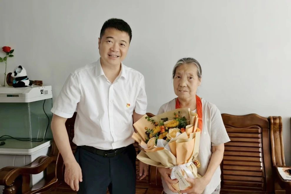 5a02b26f-8ff8-4f99-af6a-8b97c642f56b